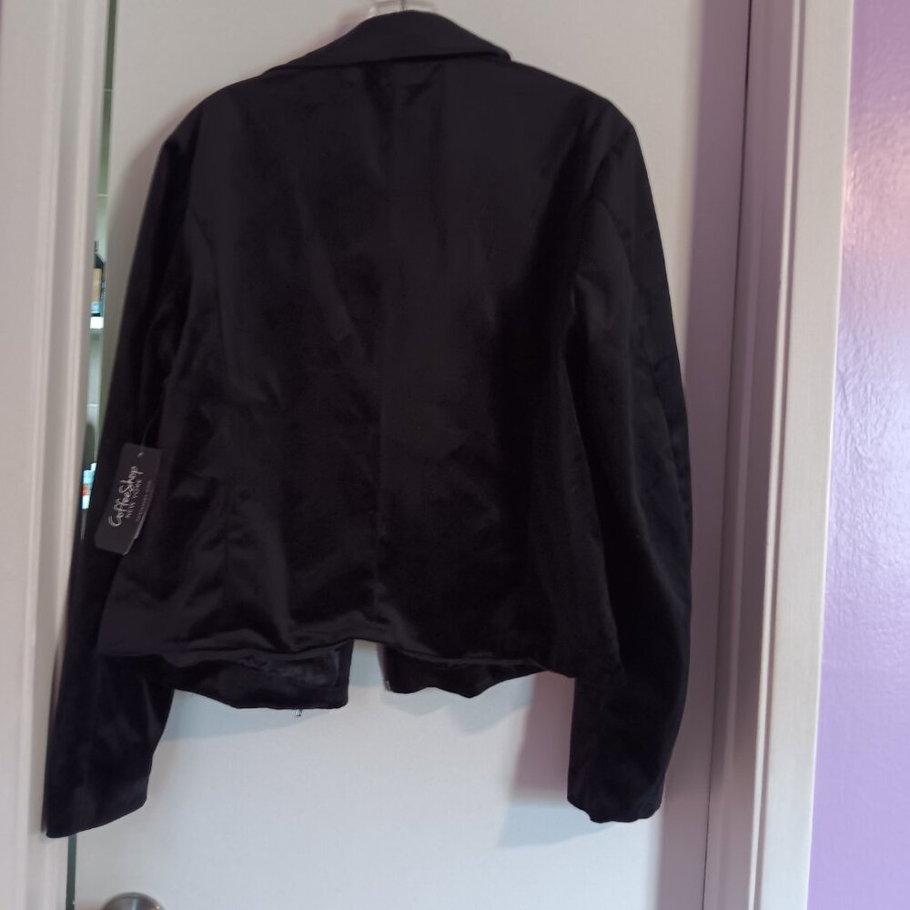 Coffee Shop Women's Black Velour Moto Jacket NWT Size Large - Picture 4 of 6
